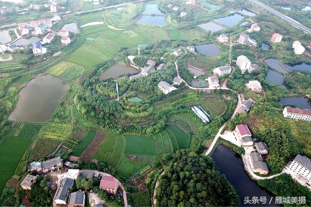 航拍衡阳北大门雨母山镇二塘村田园风光,带给你一种心驰神往的美