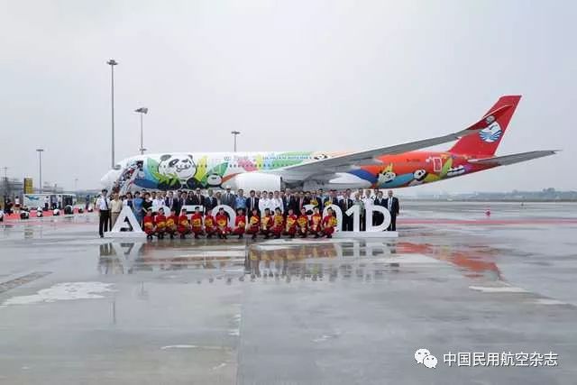 据悉,8月16日,川航首架a350飞机将迎来首航,执飞3u8885成都至北京