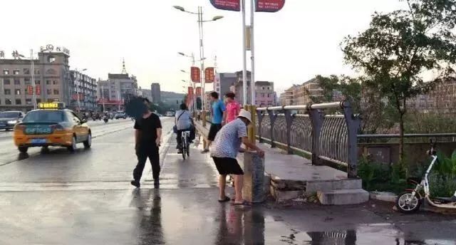 雨水乡人口_雨水节气图片