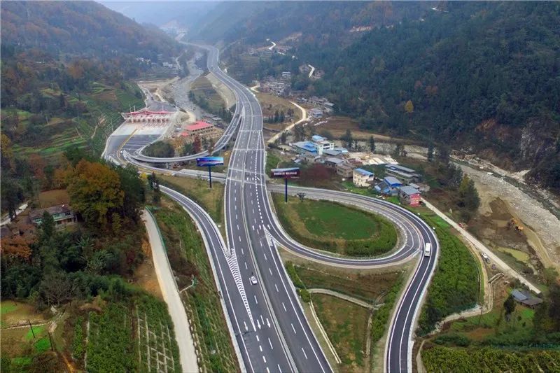 隧道人口_时空隧道图片