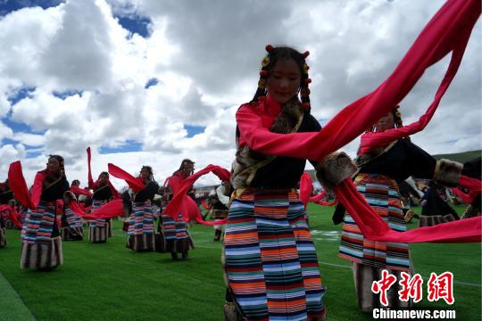 藏北羌塘草原盛会 那曲节开幕