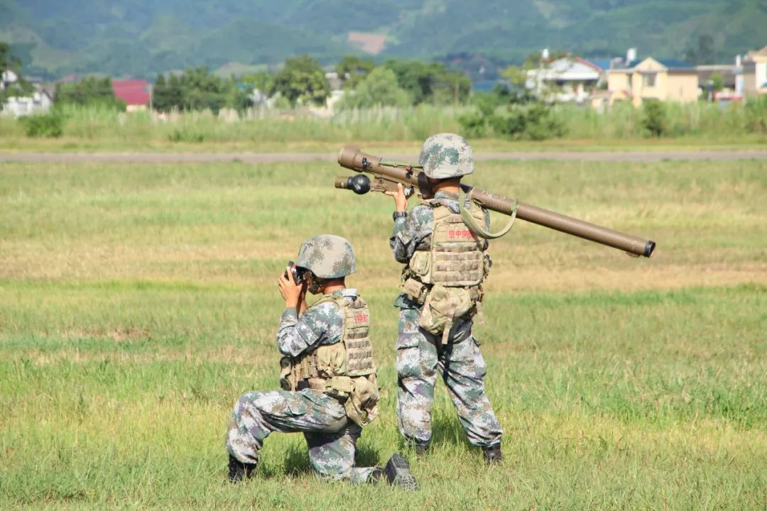 第75集团军某旅空中突击作战单元破袭行动