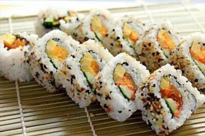 的寿司 怎能不让蜜粉们为之疯狂 miss sushi黑米海苔卷 蛋黄富得流油