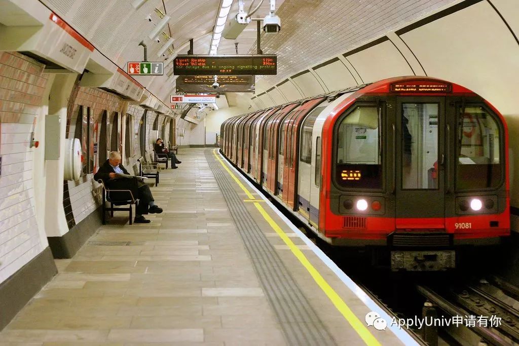 伦敦地铁线路包括:贝克鲁线(bakerloo line),中央线(central line)