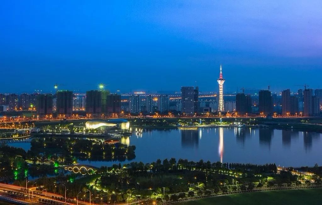 封面图片   太仓娄江新城夜景