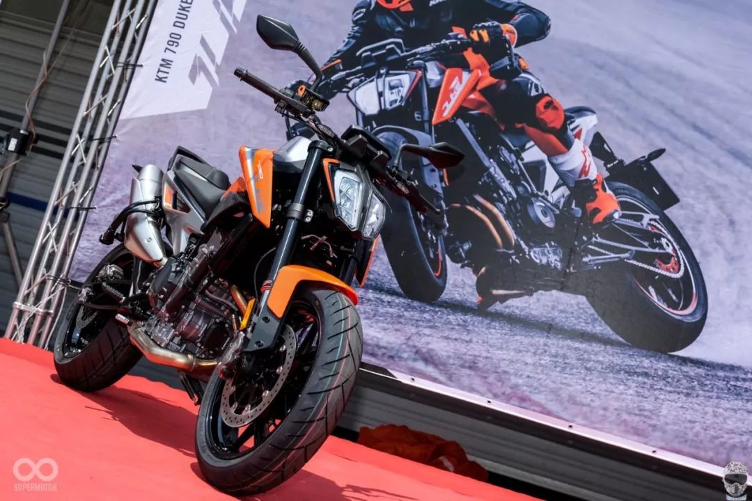 价格参考强悍性能的ktm790duke在台湾上市