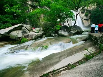 南阳旅游推荐〢醉美西峡,恐龙园,龙潭沟汽车1日游