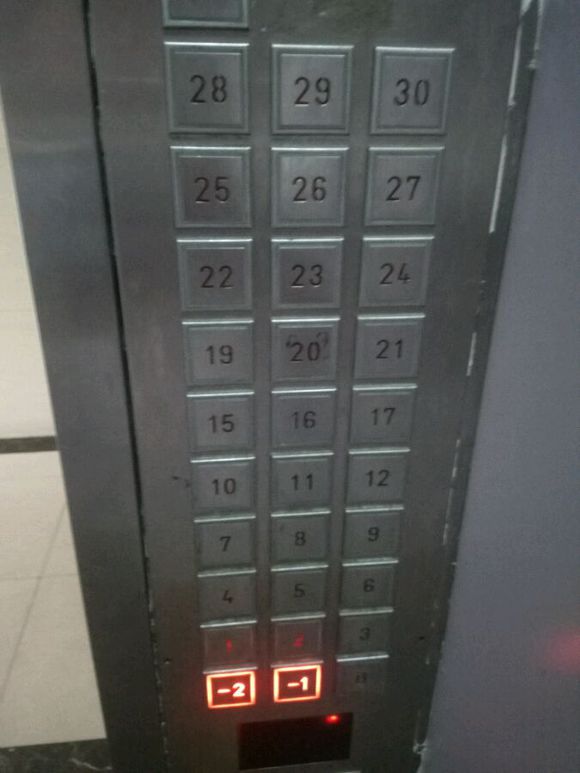 为何很多电梯没有设4层