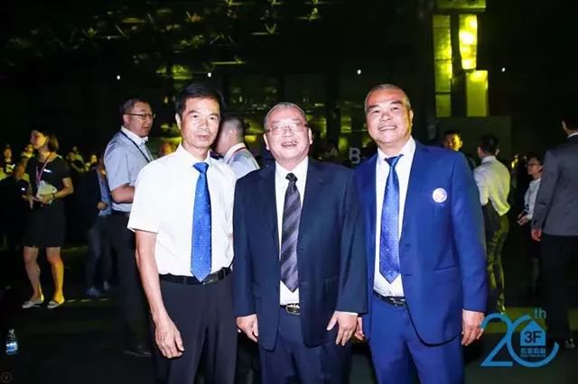 厚街镇镇委副书记,镇长叶可阳,华源集团董事长林干能分别在盛宴上致辞