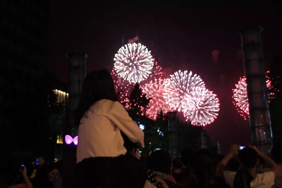 8.17七夕烟花篝火狂欢夜,火爆报名中