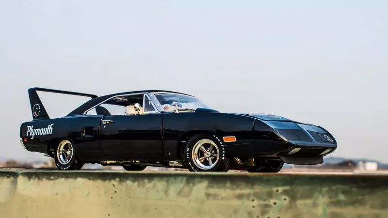 【分享】高尾翼双雄:dodge charger daytona & plymouth superbird