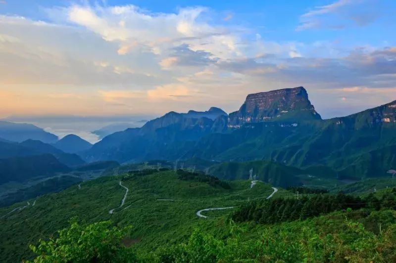 它们偏安一隅,却有着惊艳的风光 只要看过一眼 金口河大瓦山湿地公园