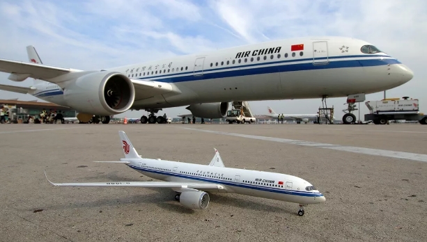 cc/中国国际航空公司(以下简称"国航")全新引进的空客a350-900成功