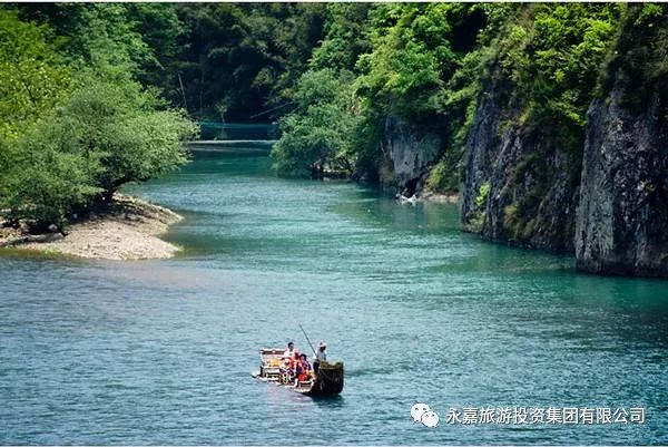 来，告诉你楠溪江漂流攻略！大热天，漂在水上绝对是美事！