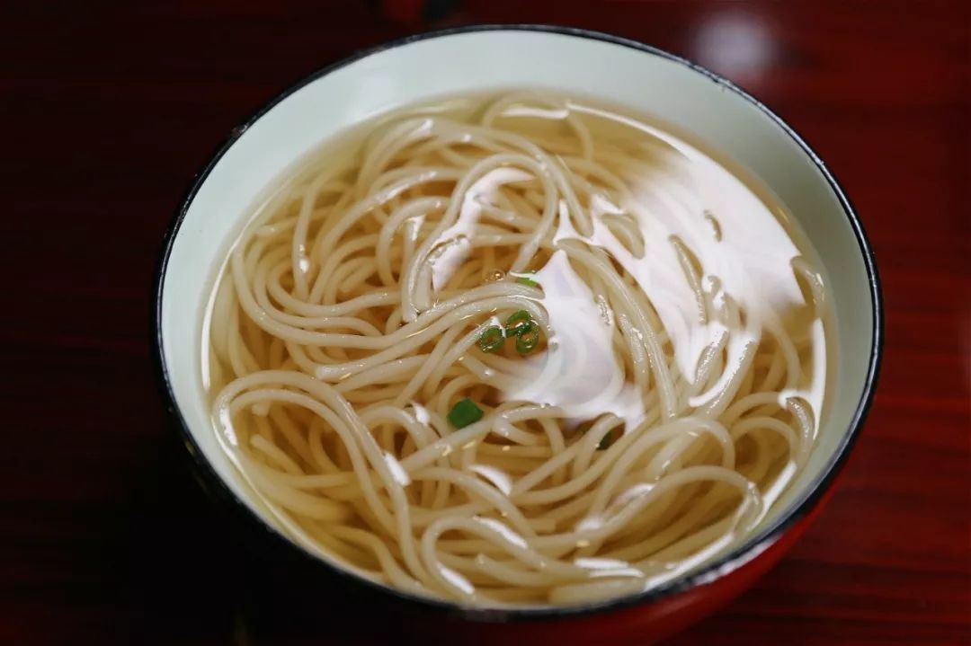 柴鱼素面汤にゅうめん