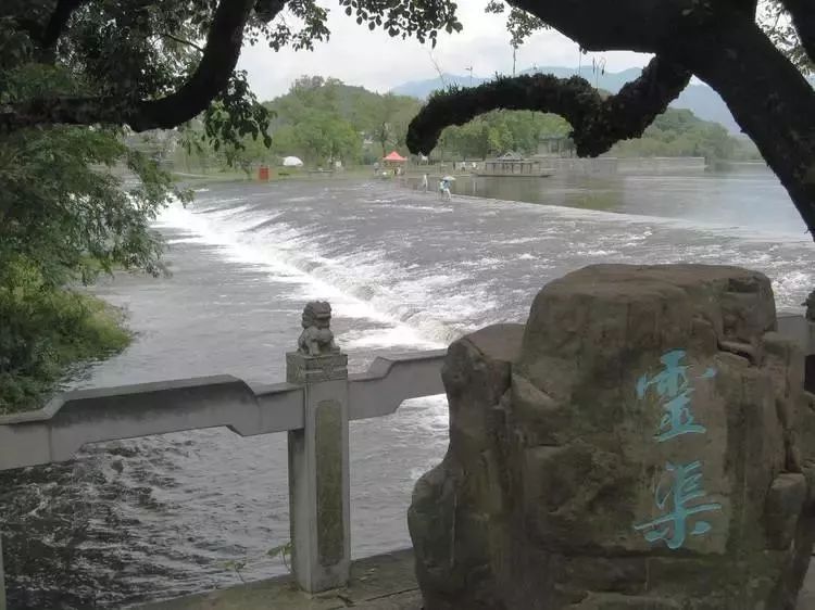 湖南新化紫鹊界梯田,浙江宁波它山堰,安徽寿县芍陂,浙江诸暨桔槔井灌