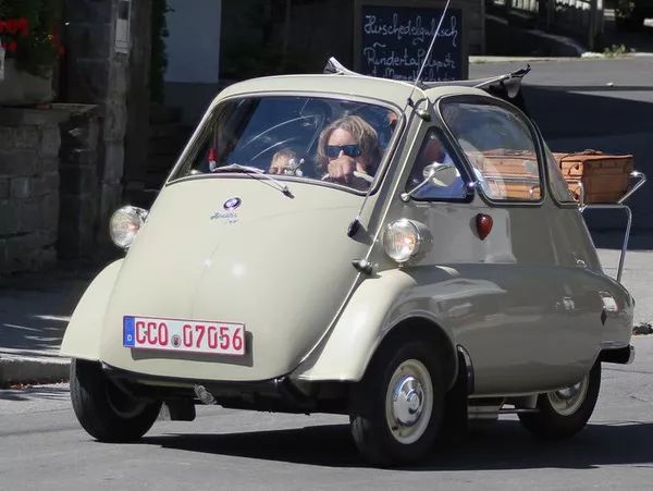 宝马isetta