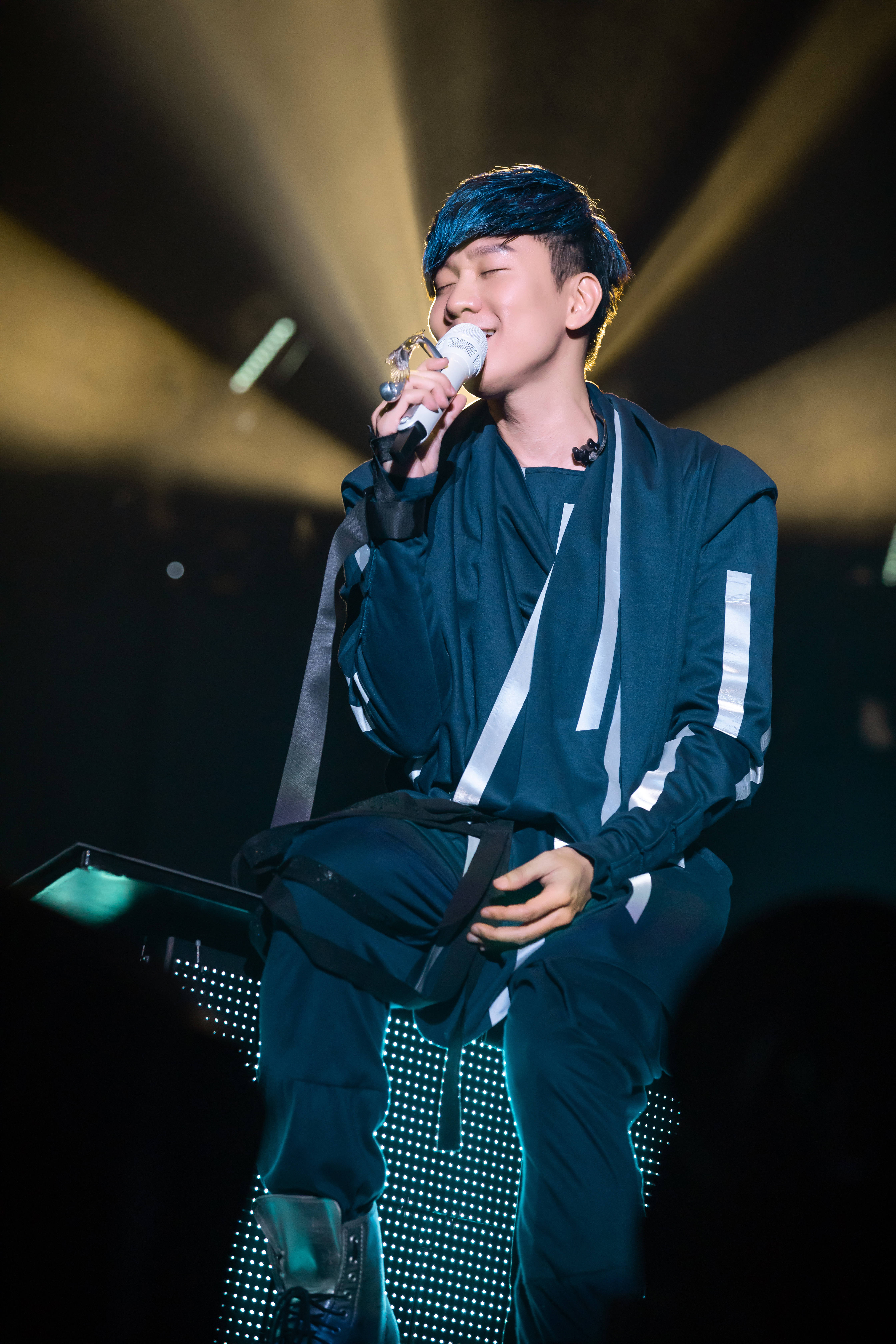 距离(福州限定)-林俊杰2019世界巡回演唱会圣所2.0 12.14_哔哩哔哩_bilibili