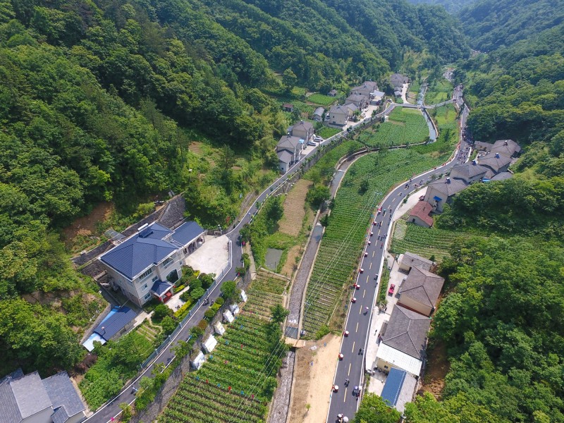 夷陵店子河避暑田园地址:宜昌市夷陵区下堡坪乡蛟龙寺村谷德庄园位于