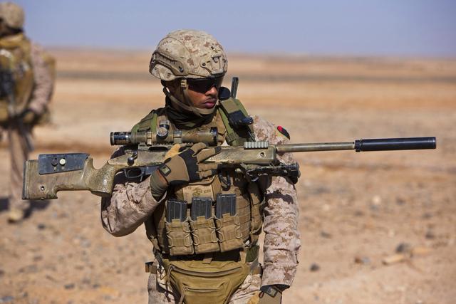 美海军陆战队制式武器M 狙击步枪 雷明登