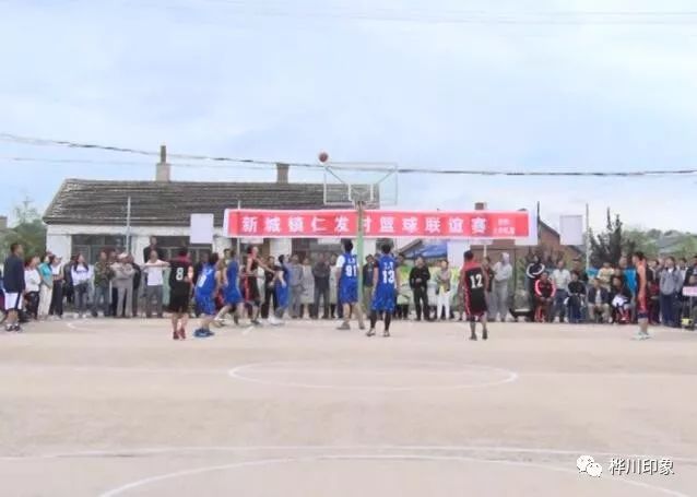 【群众活动】桦川县新城镇:仁发村篮球赛点燃村民激情