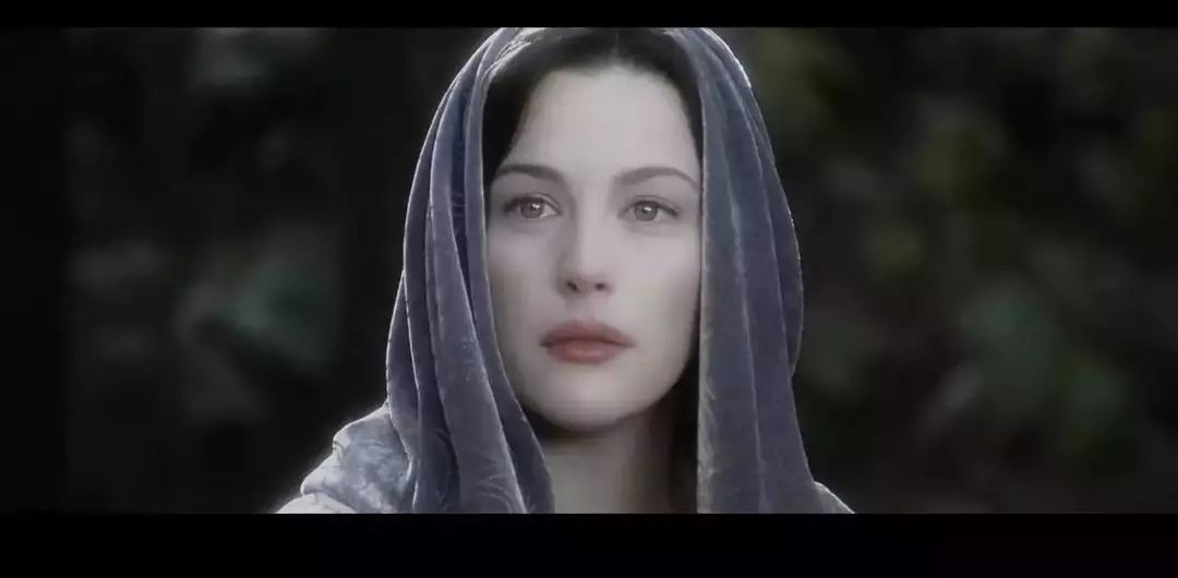 没错,由丽芙·泰勒饰演,《魔戒》里的精灵公主.