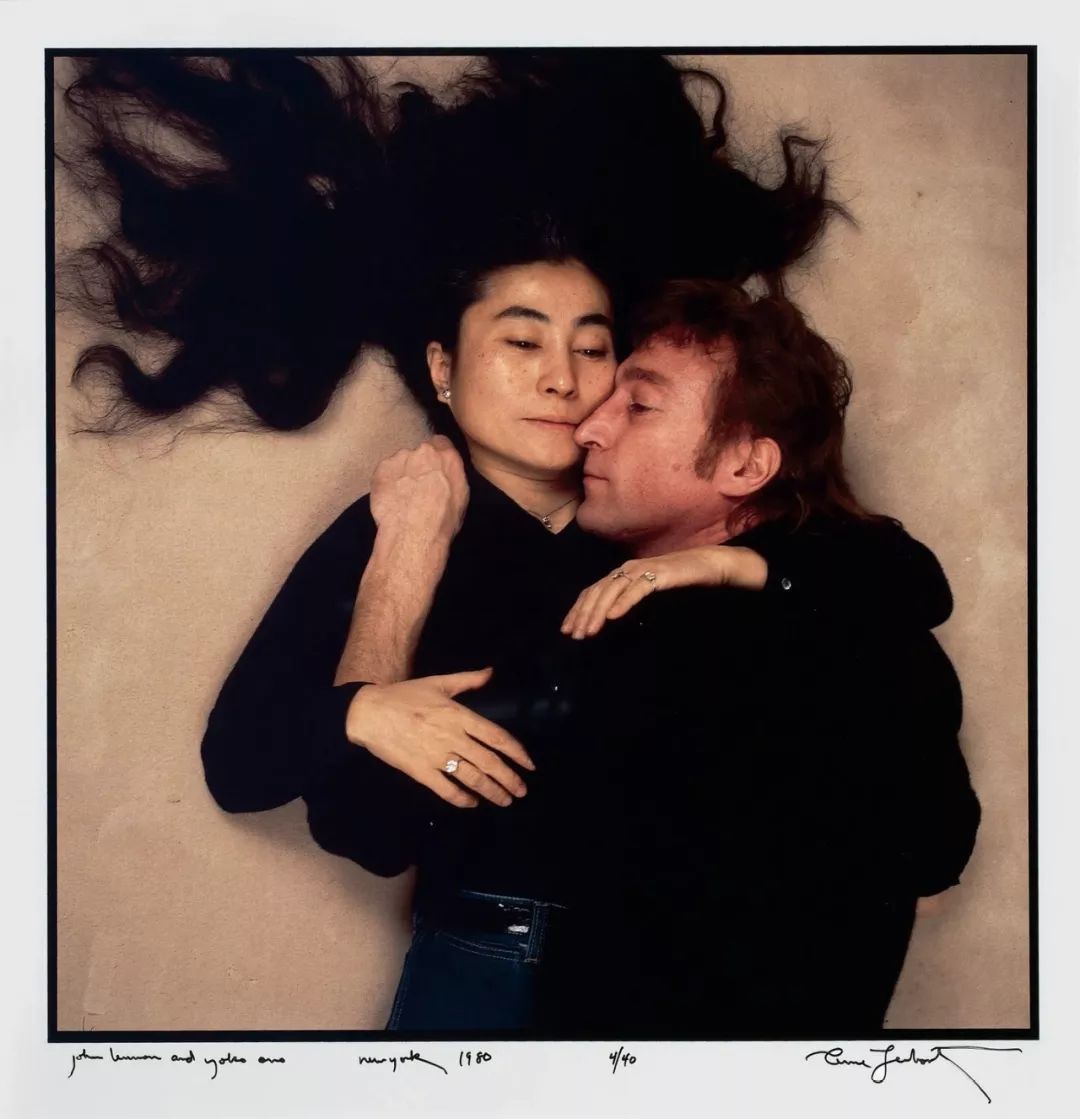【1980年 约翰·列侬与小野洋子 银盐纸基】拍卖品_图片_价格_鉴赏_摄影_雅昌艺术品拍卖网