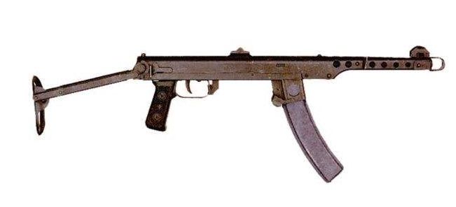 苏达耶夫最著名的作品就是pps-43冲锋枪1912年8月23日出生于俄罗斯辛