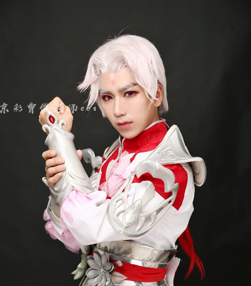 cosplay王者荣耀,带你神还原诸葛亮·情人节皮肤——武陵仙君!