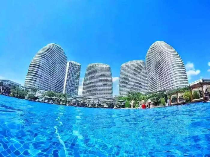 广东省内八大爆款网红酒店,无边海景泳池,随手