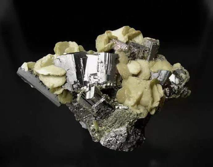 砷黄铁矿(毒砂)锑的毒性和砷相似.