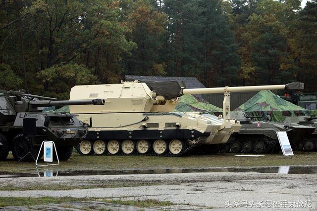 斯洛伐克军工企业展示新型武器,力争更多订单