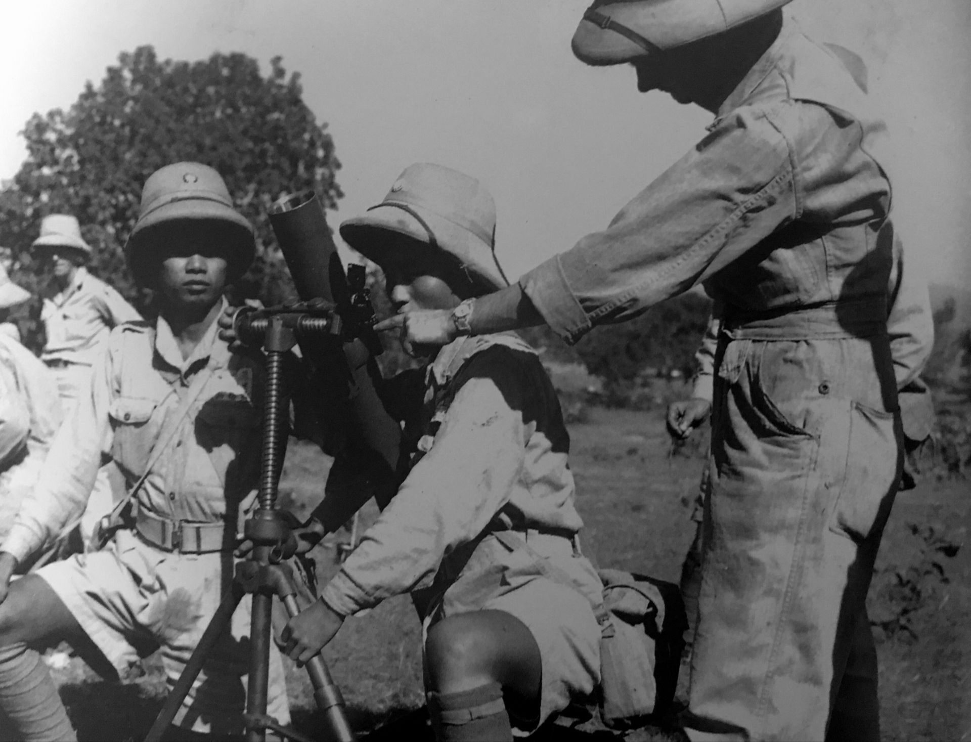 中国驻印军在蓝姆迦训练时的老照片,为反攻日军挥洒汗水