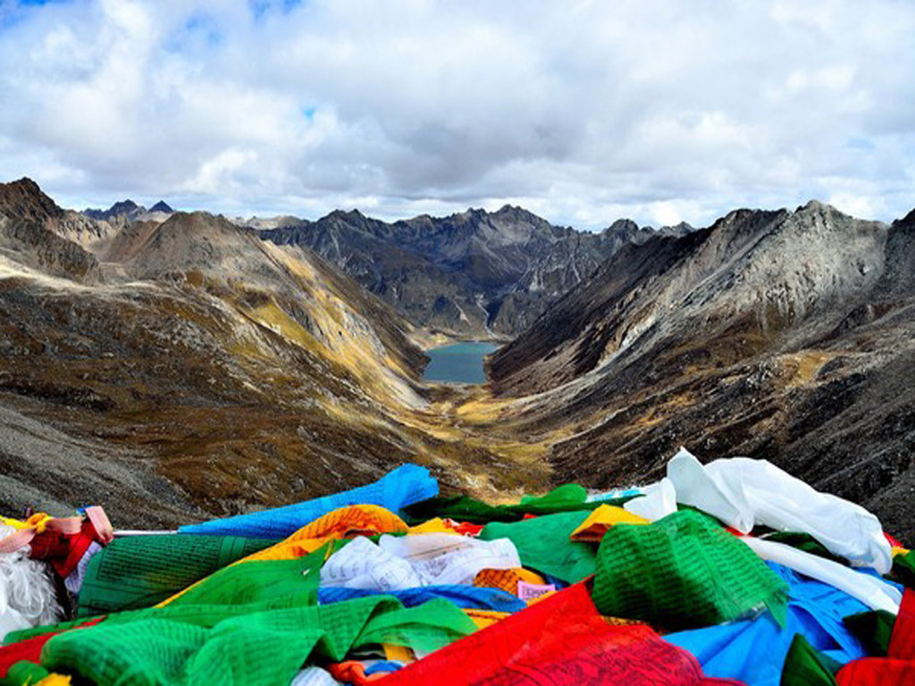 揭秘西藏最传奇的湖泊，可以看到自己的前世今生！|拉姆拉措|湖泊|西藏_新浪新闻