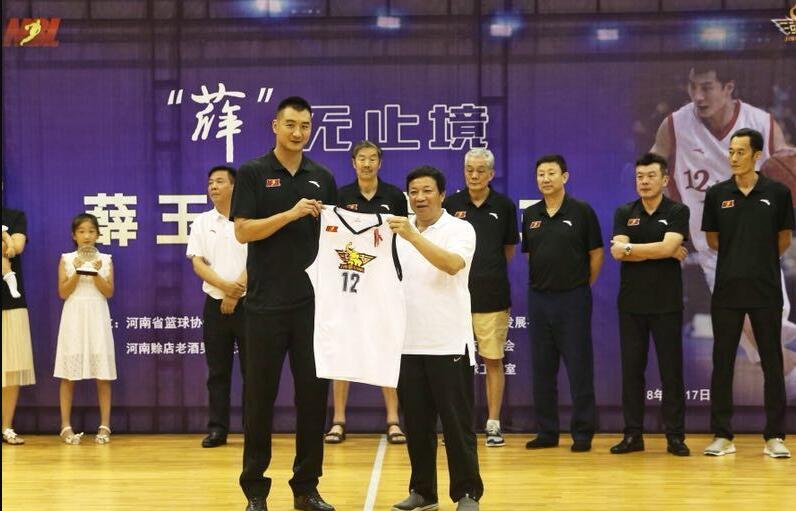 河南名将薛玉洋正式退役 2003年曾被NBA选中