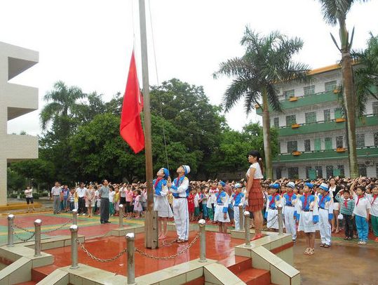 徐闻锦和镇人口_徐闻锦和镇锦和村(2)