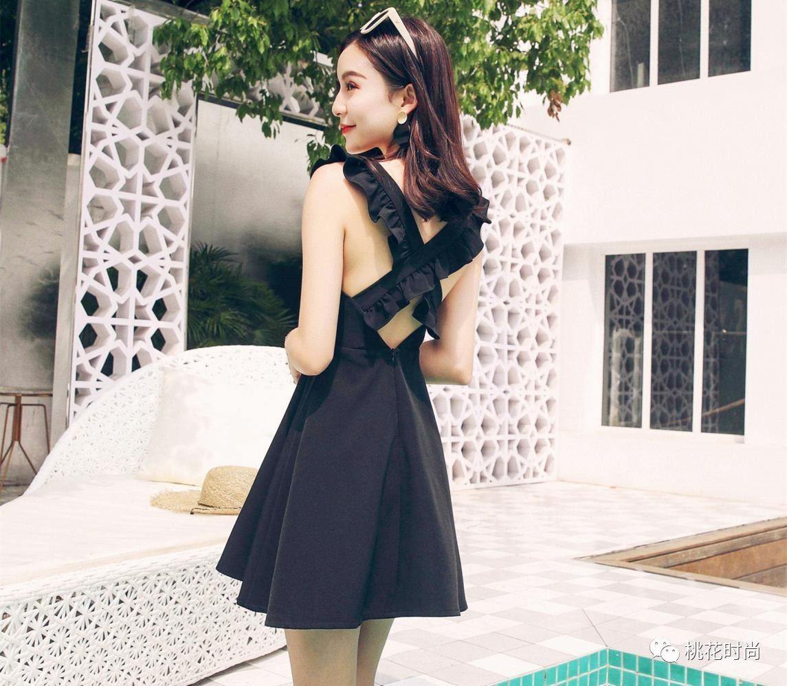 宋茜一袭黑色高定礼裙，中式领口加露背设计，简洁而温婉|露背|高定|领口_新浪新闻