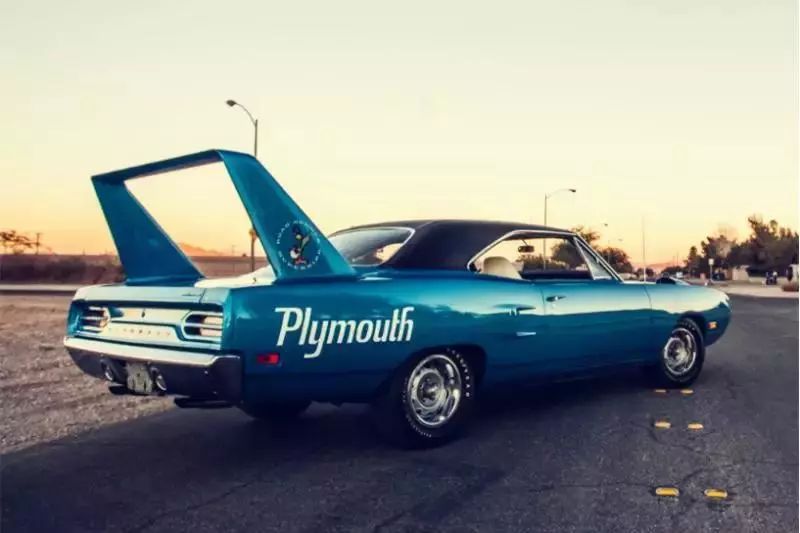 70年代肌肉车的代表:road runner superbird