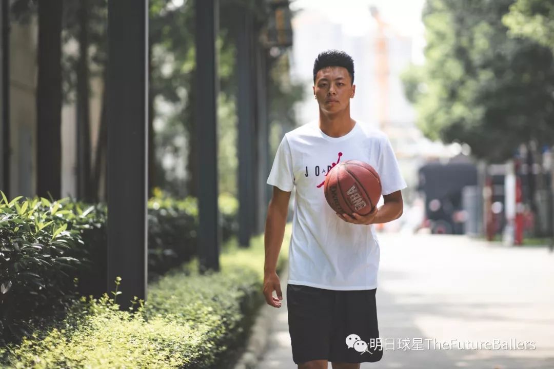 他叫李宗楠也叫樱木花道他有一段百折不挠的故事丨明日球星