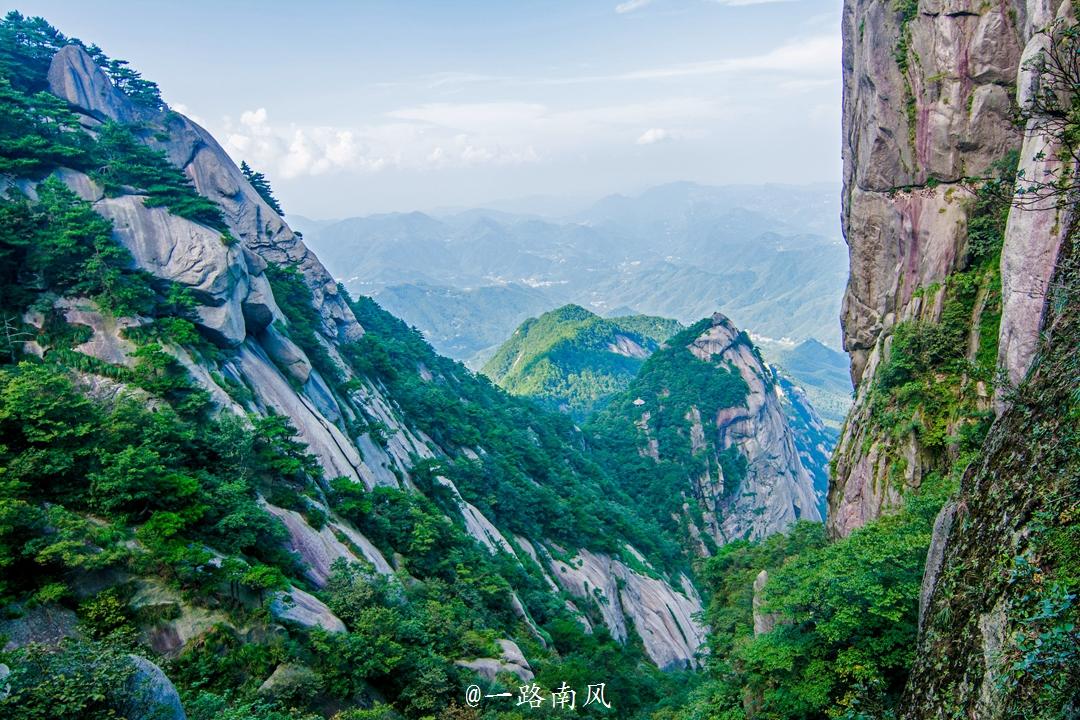 安徽旧省会有座低调名山，风景如画不输黄山，古代曾是五岳之一！：泛亚电竞官网(图10)