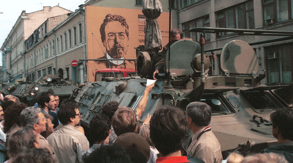 "八一九事件"27周年 改变苏联未来命运的三日政变