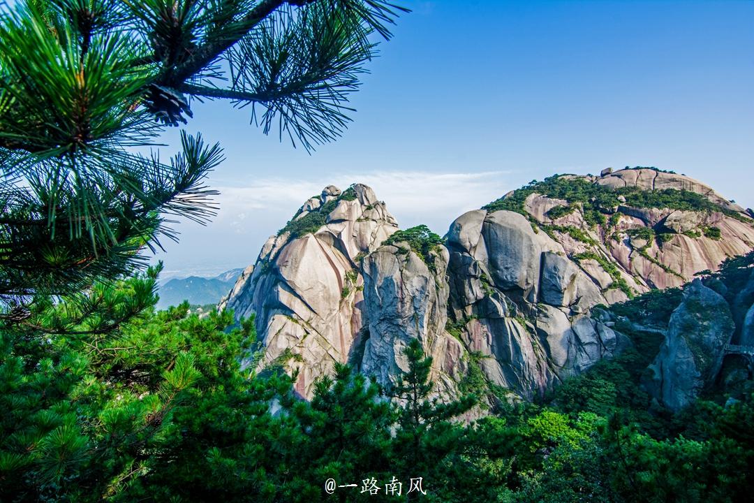 “ag九游会官网登录”安徽旧省会有座低调名山，风景如画不输黄山，古代曾是五岳之一！(图9)