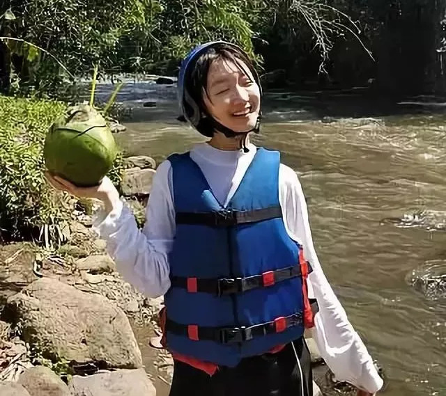 "72周冬雨:那时候我的生活非常单一,天天"三点一线,忙着跳舞,游泳