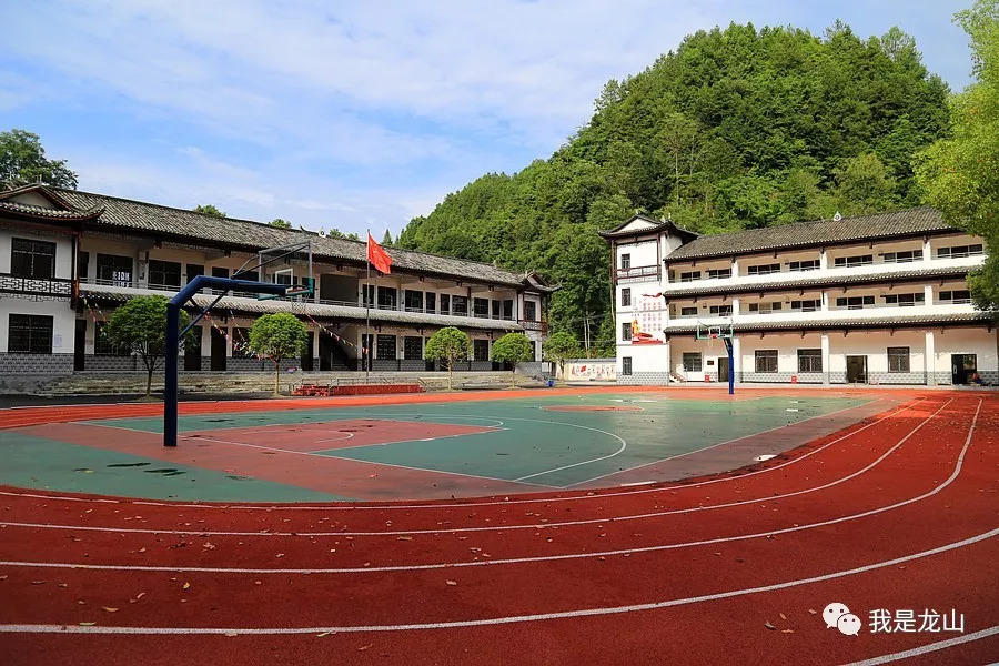 续写跨世纪的帮扶情缘——长沙市对口帮扶龙山县驻乡联村工作侧记