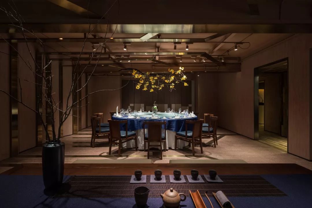 280㎡海派文化餐厅设计方案,用撞色的方式来构造空间!