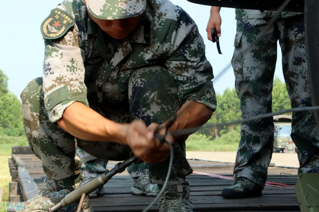 利剑出鞘!南部战区陆军第二批汽车兵学成奔赴一线