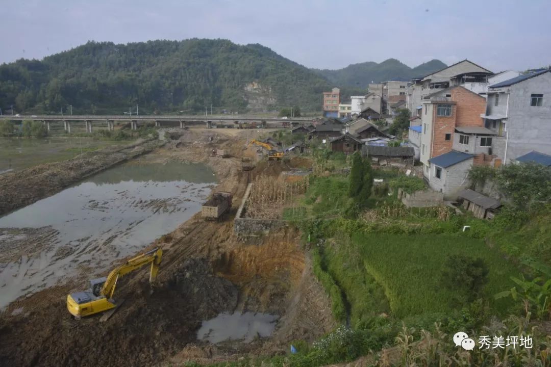 天柱鱼塘水库475复建防护工程建设如火如荼_坪地镇