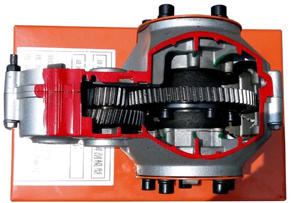 电动车减速器解剖模型简介