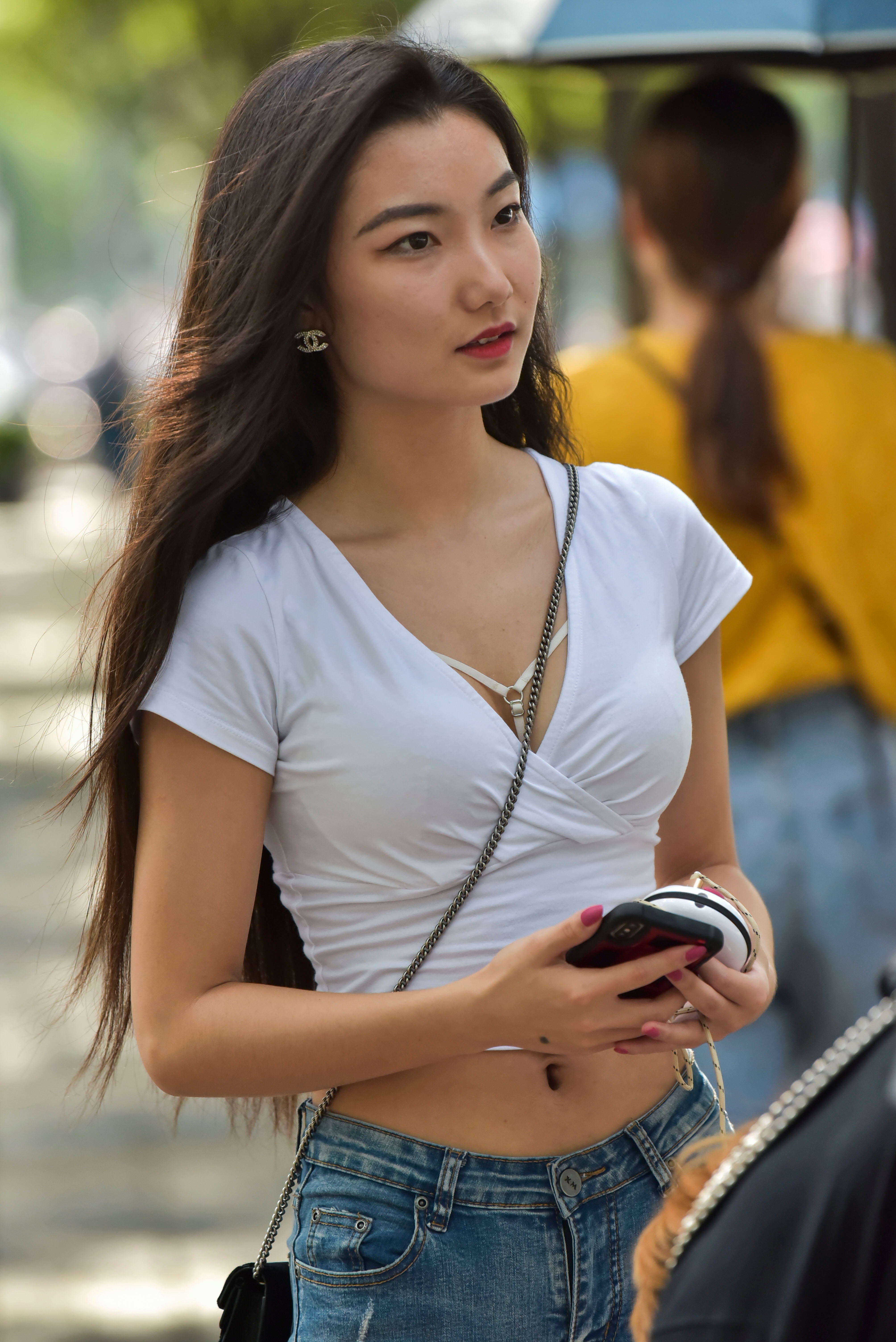 女生裤子中间的图片_性感照片 - 随意优惠券