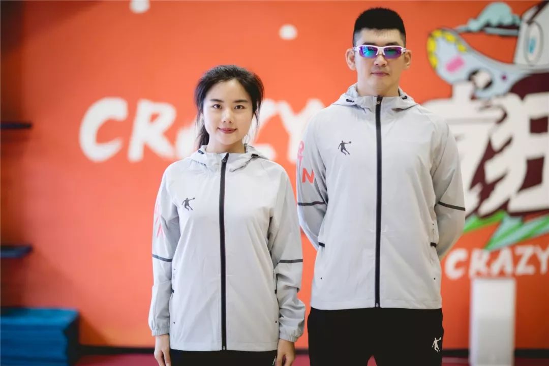 2018哈尔滨马拉松服装大秀 乔丹连续三年赞助